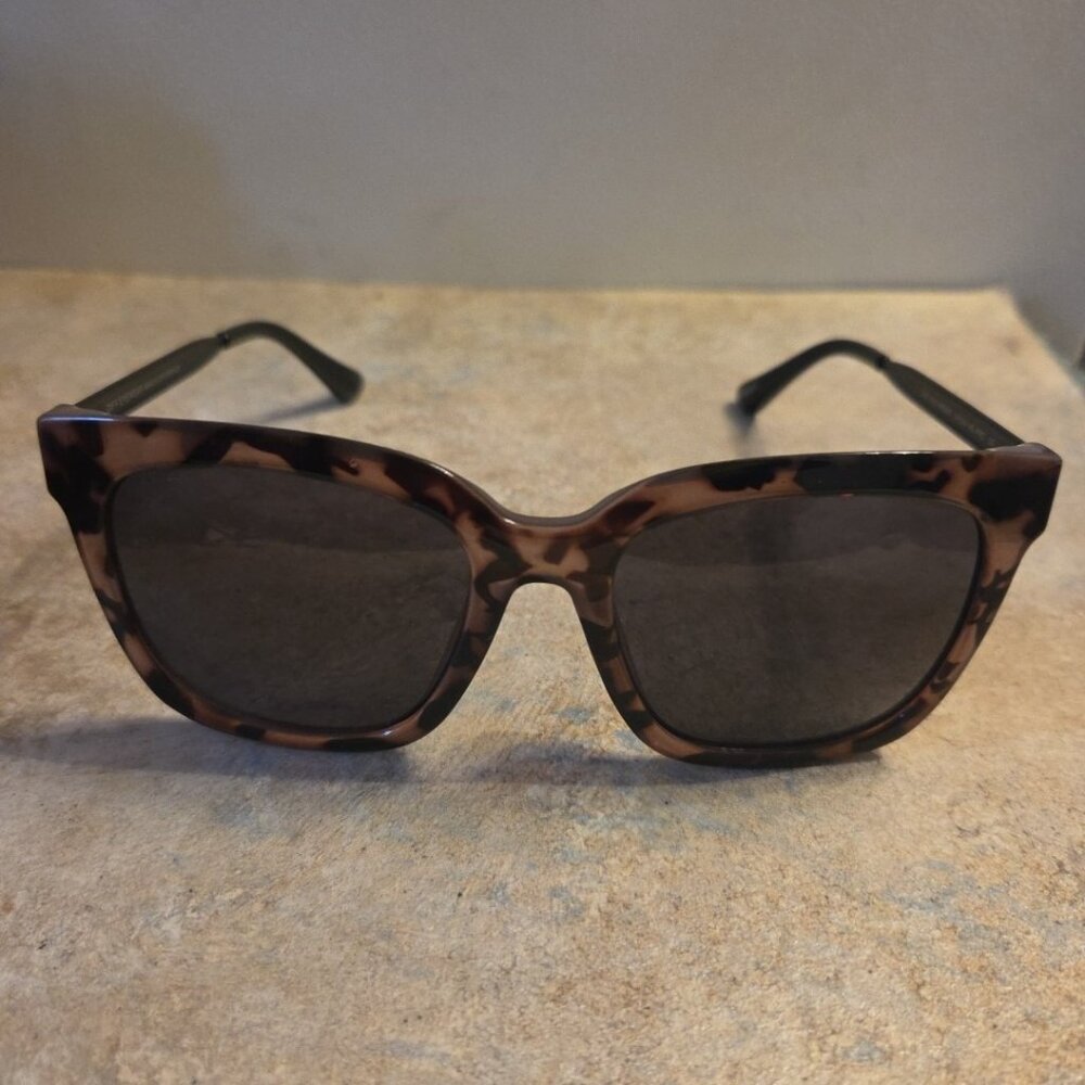 DIFF Hailey Sunglasses Gray Tortoise Shell Square… - image 5